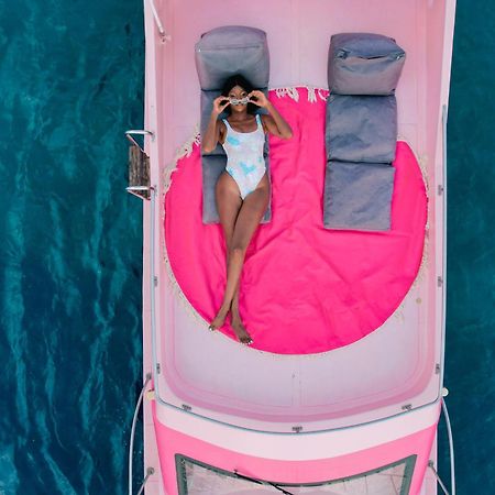 מלון Pinkcoco Gili Trawangan - Constant Surprises - For Cool Adults Only מראה חיצוני תמונה