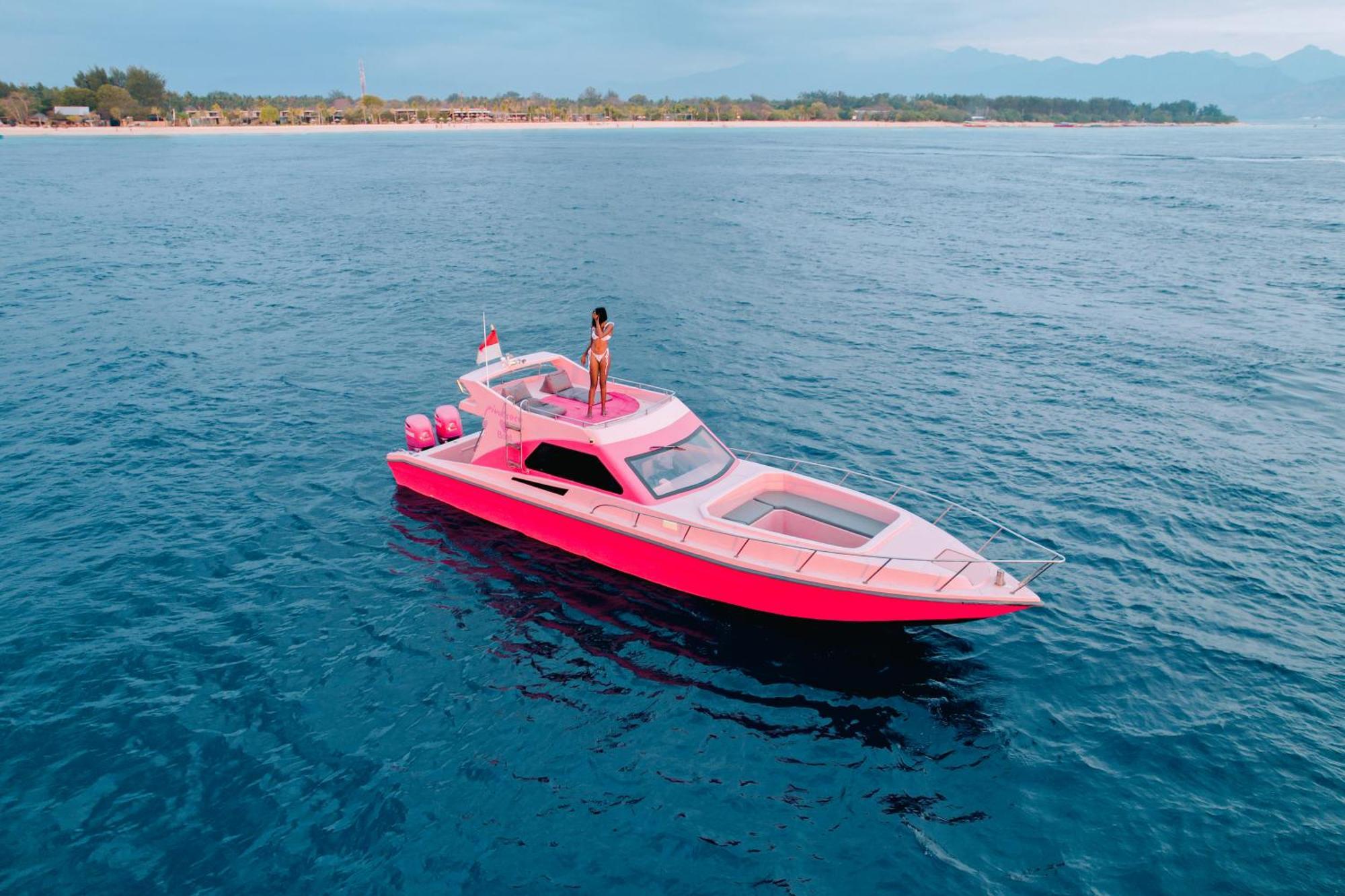 מלון Pinkcoco Gili Trawangan - Constant Surprises - For Cool Adults Only מראה חיצוני תמונה