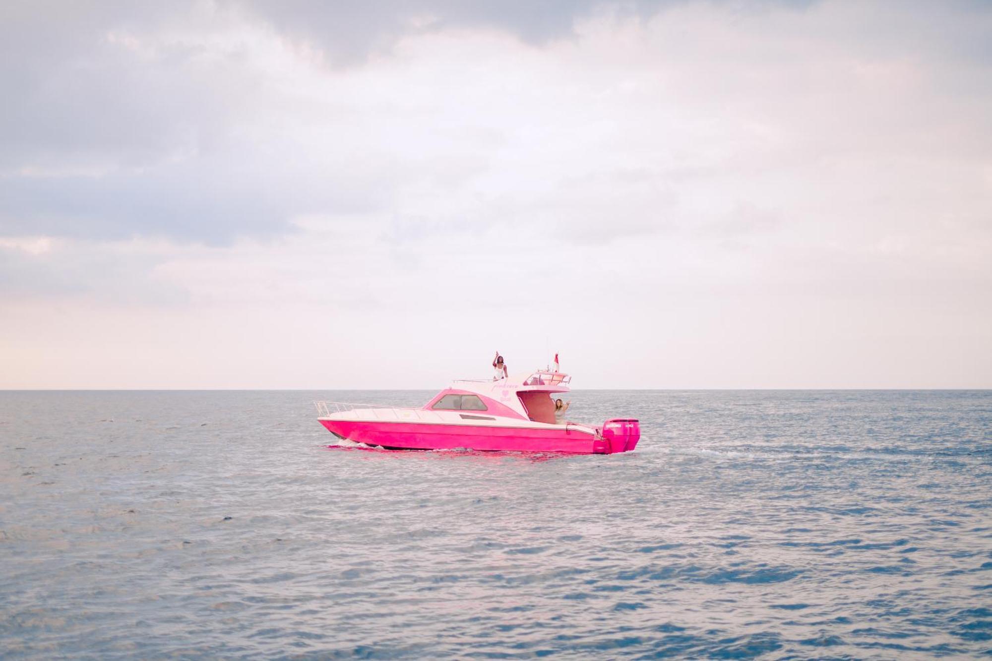 מלון Pinkcoco Gili Trawangan - Constant Surprises - For Cool Adults Only מראה חיצוני תמונה