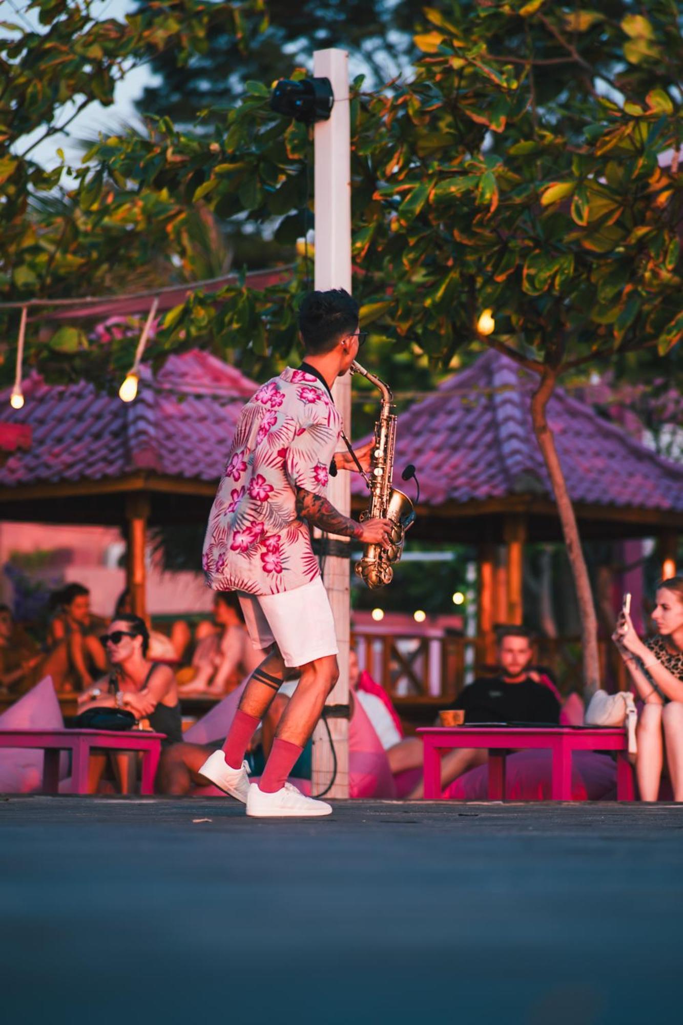 מלון Pinkcoco Gili Trawangan - Constant Surprises - For Cool Adults Only מראה חיצוני תמונה