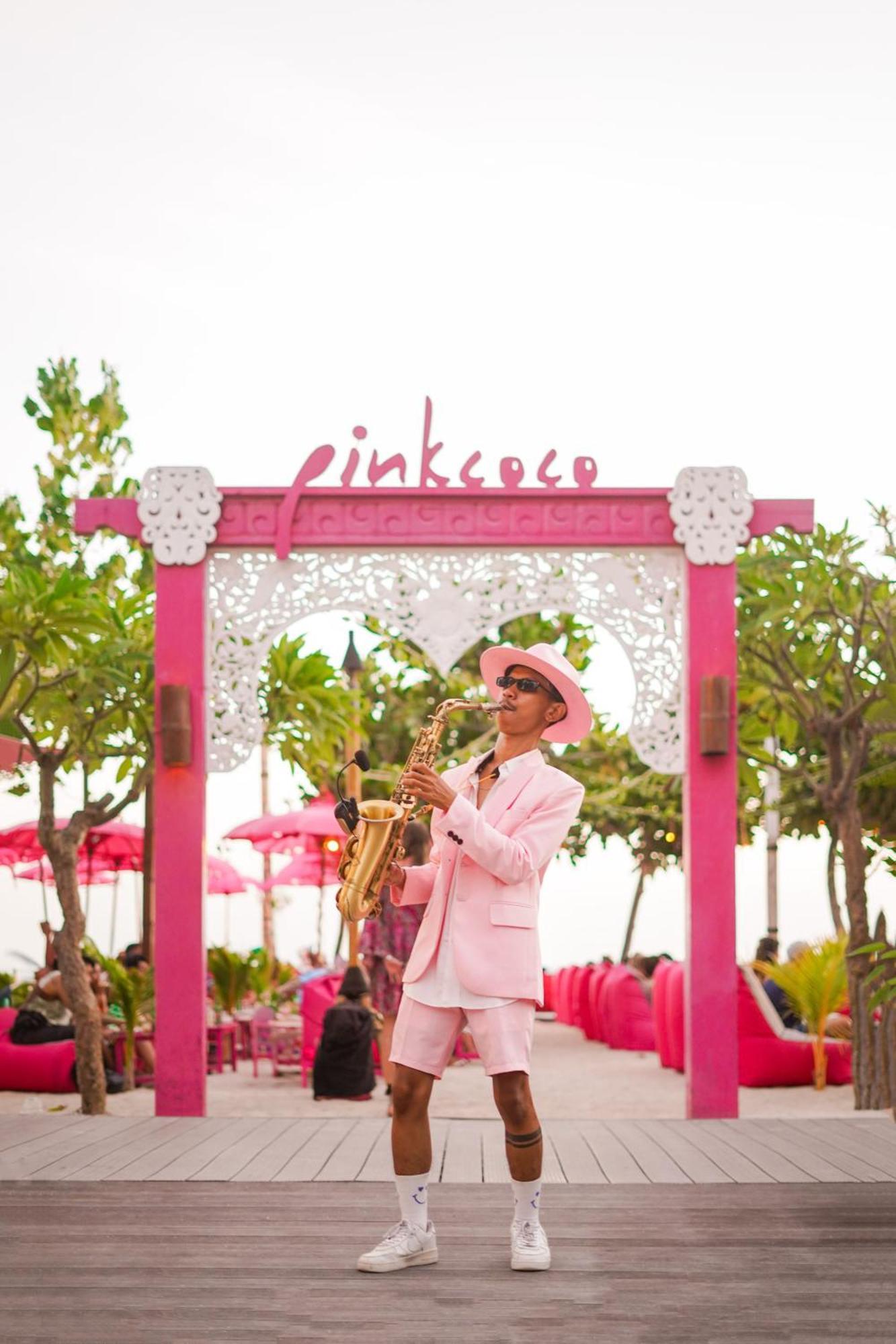 מלון Pinkcoco Gili Trawangan - Constant Surprises - For Cool Adults Only מראה חיצוני תמונה